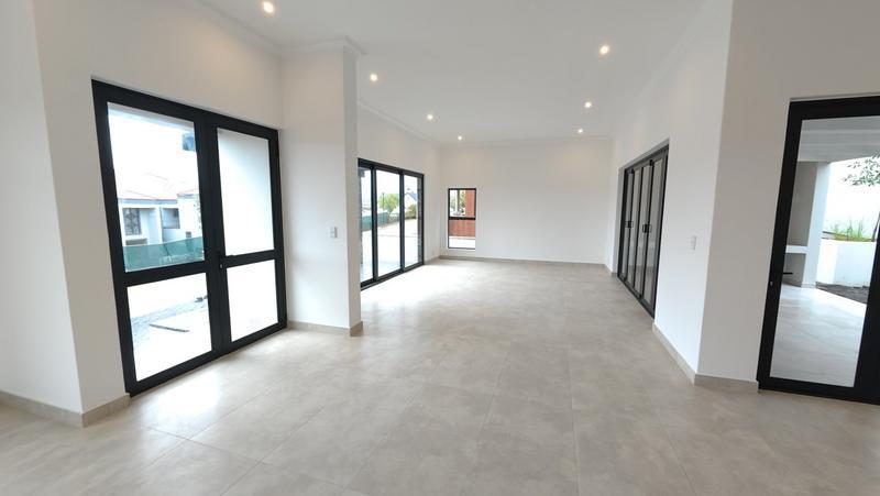 4 Bedroom Property for Sale in Mount Royal Golf Estate Western Cape